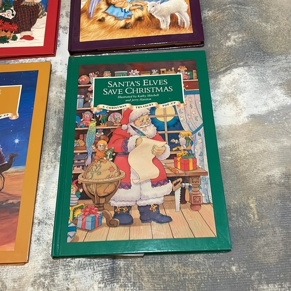 Vintage Christmas Treasury Pop-Up Series Set of 4 Books - Picture 2 of 16